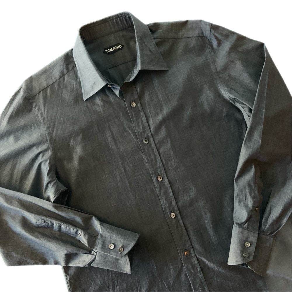Tom Ford Charcoal Long Sleeve Dress Shirt 
100% Cotton Size 42 Neck 16.5
